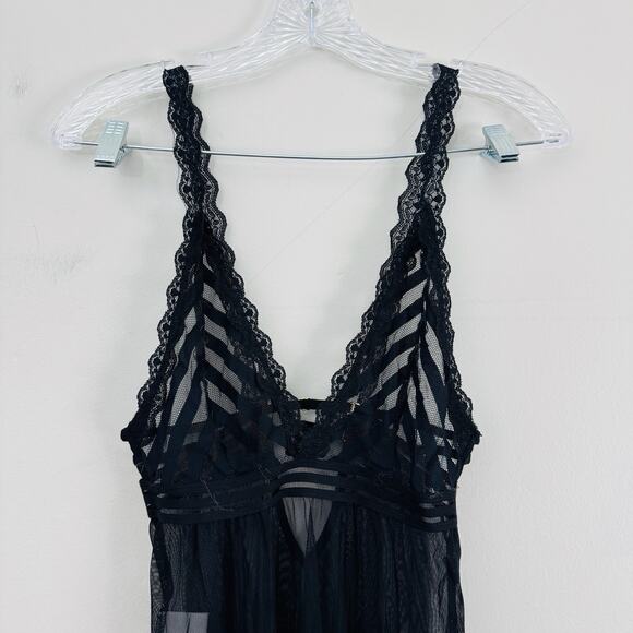 Venus Black Lace Slip Dress Women’s Size S - Picture 2 of 6